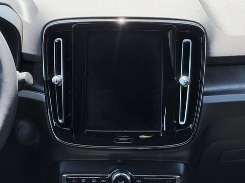 Used 2023 Volvo C40 P8 Recharge Ultimate AWD/4WD image 3
