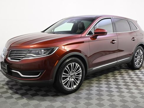 Used 2016 Lincoln MKX Reserve w/ Climate Package image 2