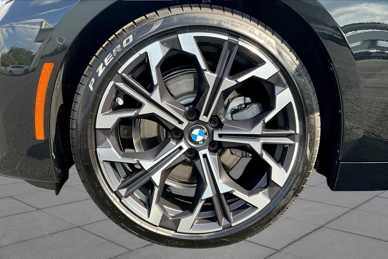 New 2025 BMW 230i Coupe w/ Premium Package RWD image 11