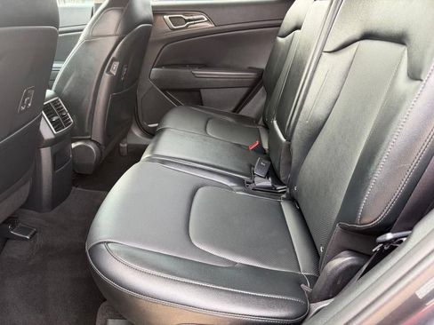 Used 2023 Kia Sportage EX FWD image 10