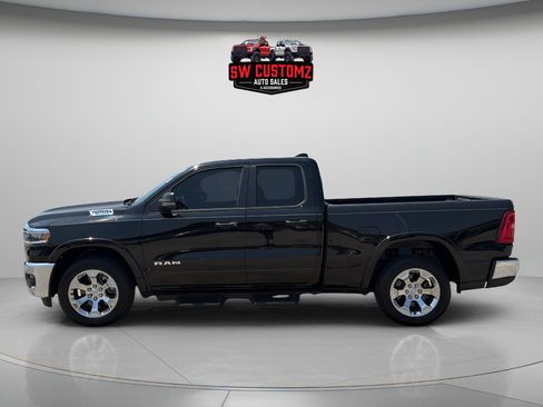 Used 2025 RAM 1500 Big Horn AWD/4WD image 4
