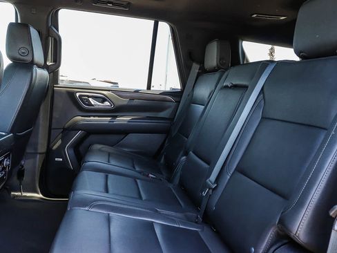 Used 2024 Chevrolet Tahoe LT w/ Luxury Package AWD/4WD image 19