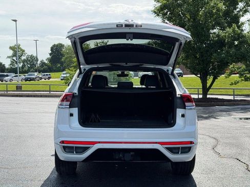 Used 2022 Volkswagen Atlas Cross Sport SEL Premium R-Line AWD/4WD image 4