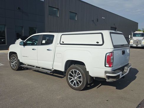 Used 2022 GMC Canyon Denali AWD/4WD image 5