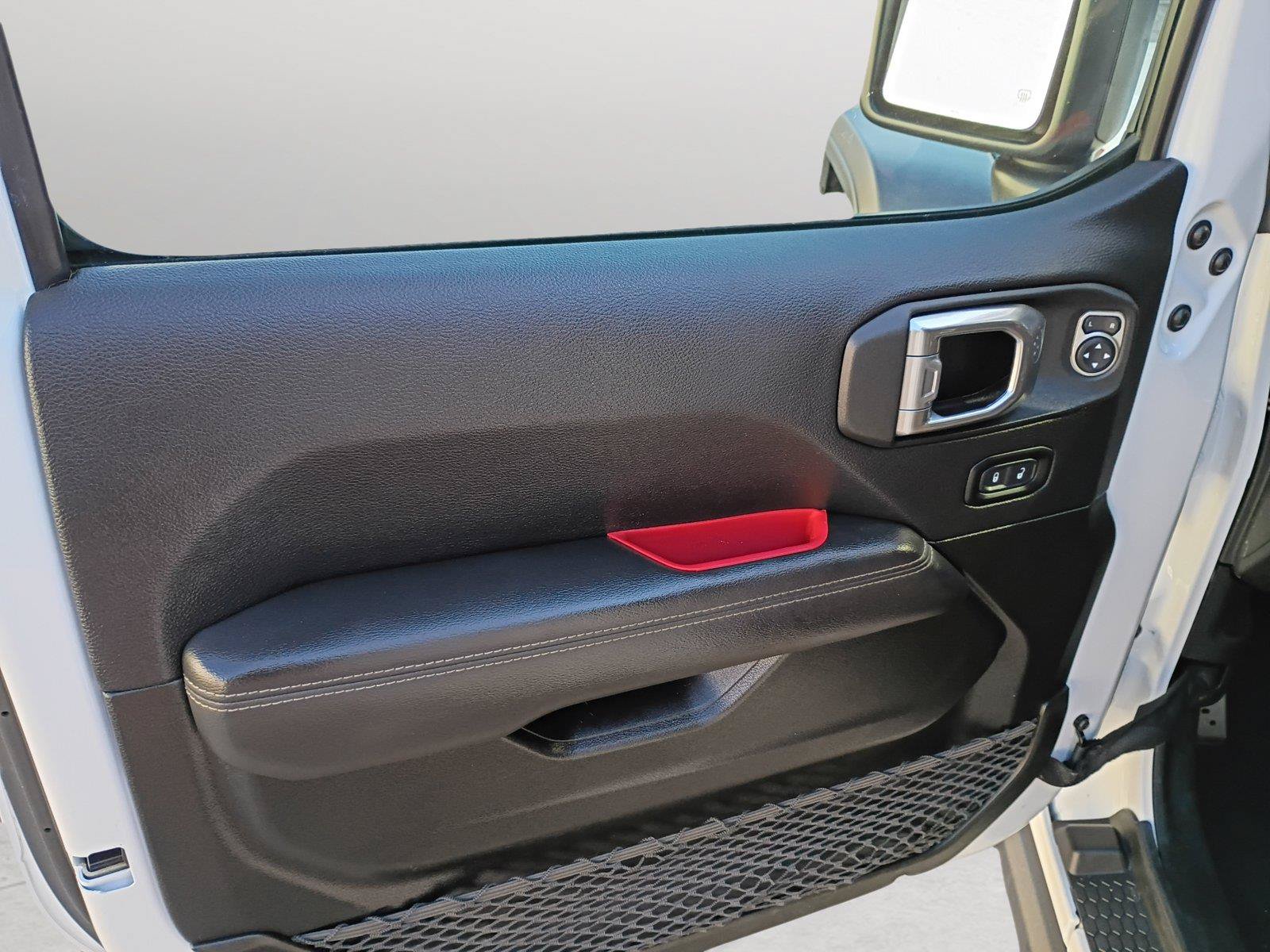 Used 2021 Jeep Gladiator Rubicon AWD/4WD image 9