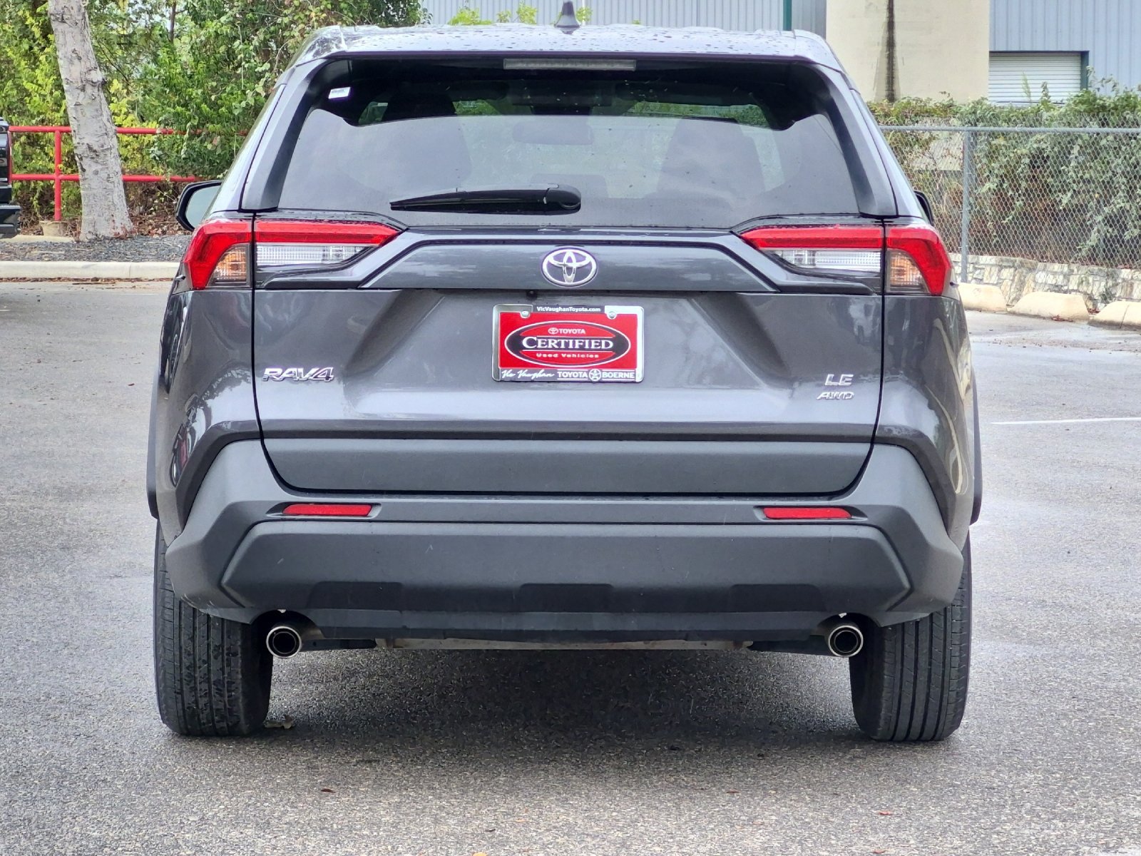 Used 2025 Toyota RAV4 LE AWD/4WD image 4