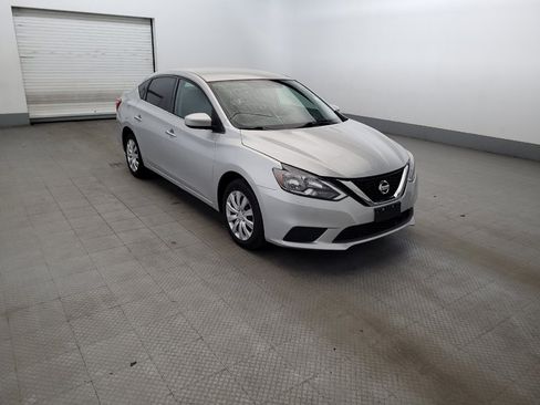 Used 2019 Nissan Sentra S FWD image 13
