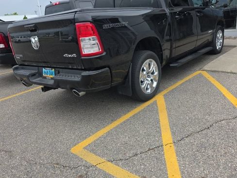 Used 2023 RAM 1500 Big Horn AWD/4WD image 4