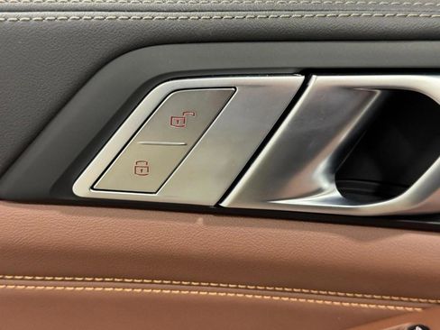 New 2026 BMW X7 M60i image 29