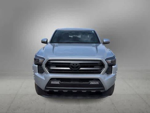 Used 2026 Toyota Tacoma SR5 AWD/4WD image 9
