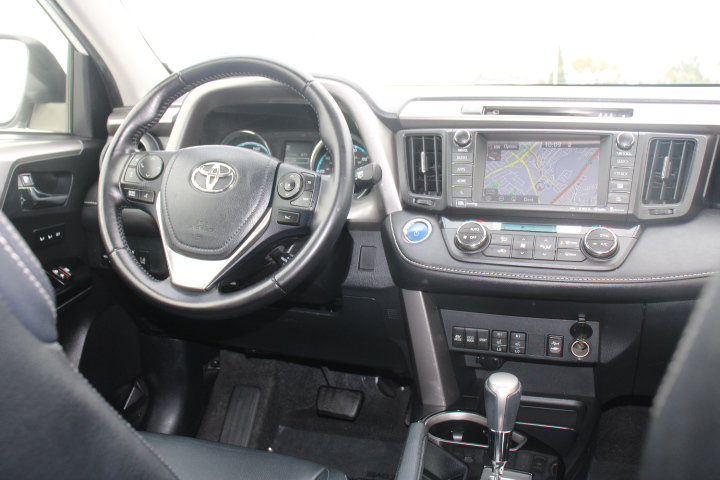 Used 2017 Toyota RAV4 Limited w/ Advanced Technology Package AWD/4WD image 23
