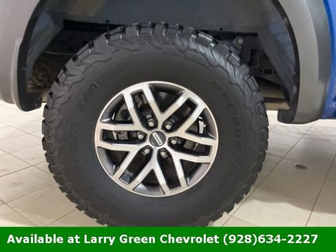 Used 2017 Ford F150 Raptor w/ Equipment Group 802A Luxury image 28