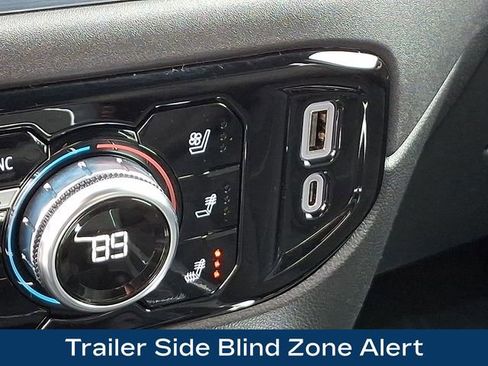 Used 2024 GMC Sierra 1500 SLT w/ SLT Premium Plus Package image 28