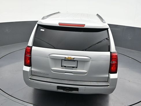 Used 2016 Chevrolet Suburban LT RWD image 19