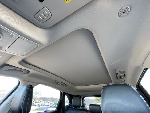 Used 2020 Ford Escape Titanium image 15