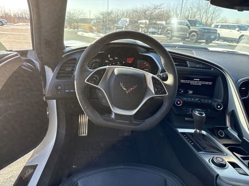 Used 2016 Chevrolet Corvette Z06 image 15