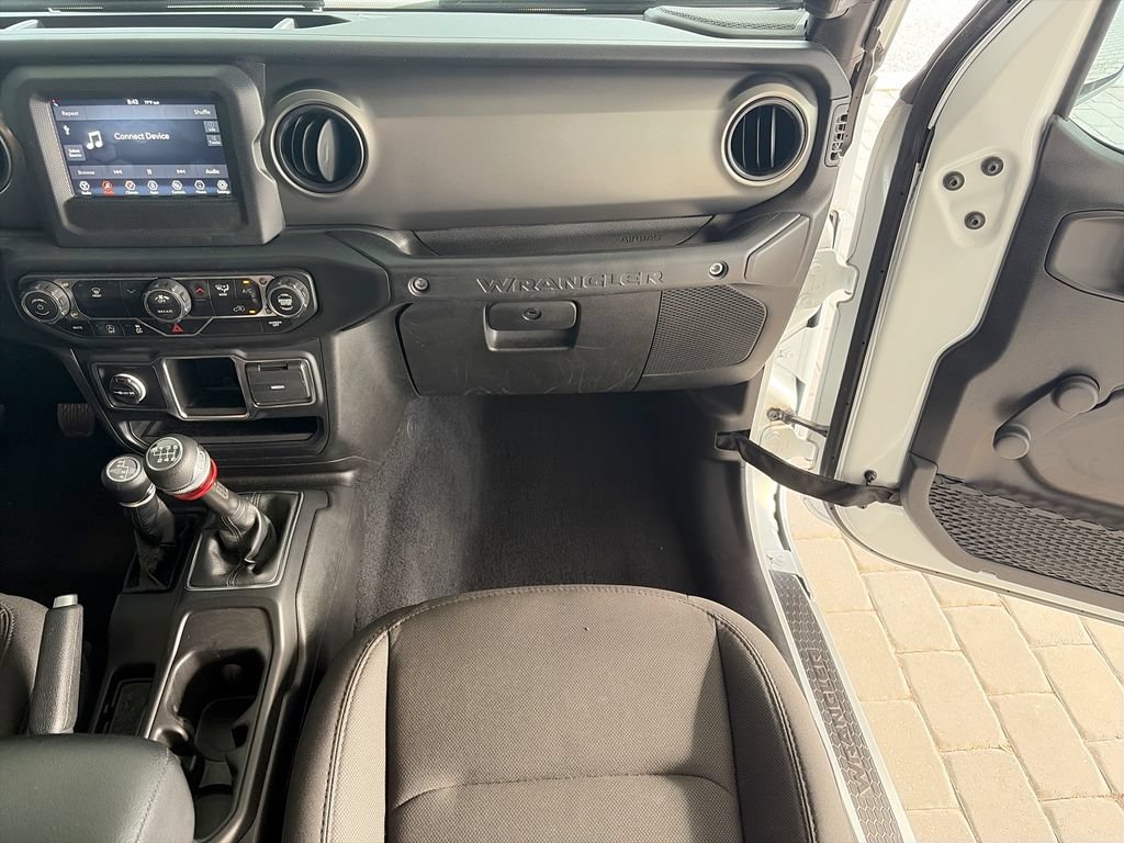 Used 2023 Jeep Wrangler Sport AWD/4WD image 31