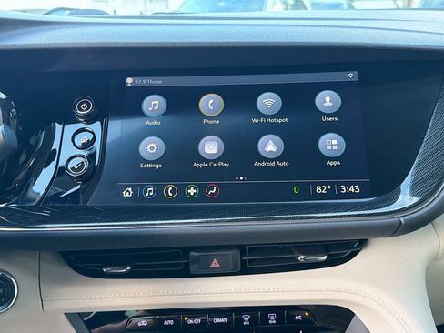 Used 2021 Buick Envision Essence image 29