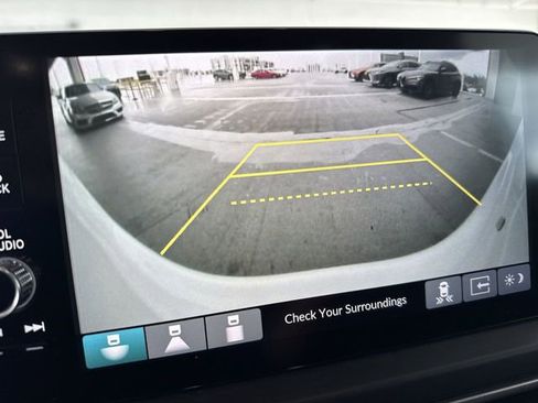 Used 2023 Honda Pilot EX-L image 17