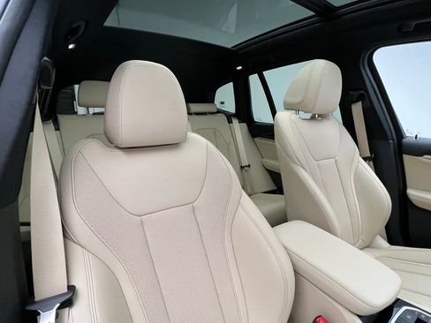 Certified 2022 BMW X3 xDrive30i w/ Premium Package 2 (ZPA) image 7