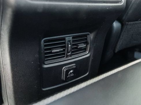 Used 2018 Nissan Titan PRO-4X w/ Pro-4x Convenience Package AWD/4WD image 81