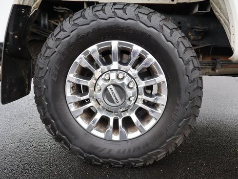 Used 2020 Ford F350 Lariat w/ Chrome Package AWD/4WD image 42