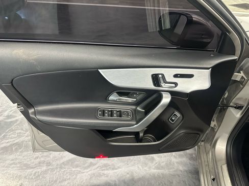Used 2019 Mercedes-Benz A 220 4MATIC image 11