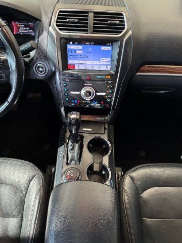 Used 2019 Ford Explorer Limited AWD/4WD image 28