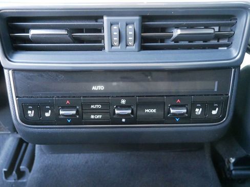 Used 2022 Lexus LX 600 600 Premium w/ Appearance Package image 13