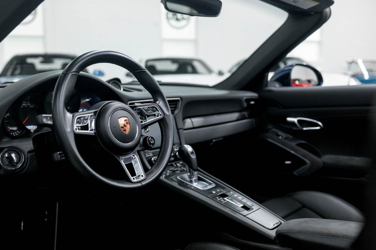 Used 2019 Porsche 911 Targa 4 GTS AWD/4WD image 2