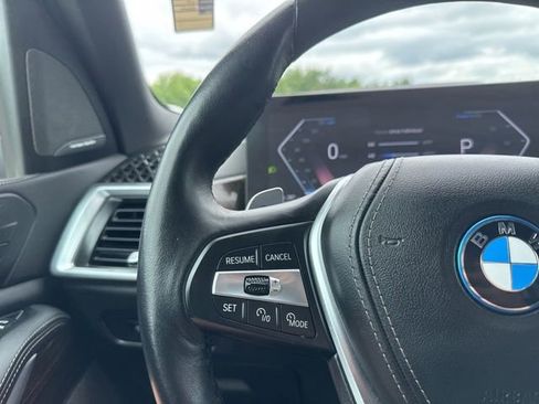 Used 2025 BMW X5 xDrive50e AWD/4WD image 16