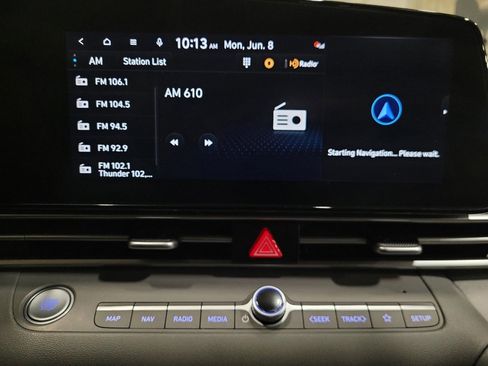 Used 2023 Hyundai Elantra SEL w/ Convenience Package FWD image 25