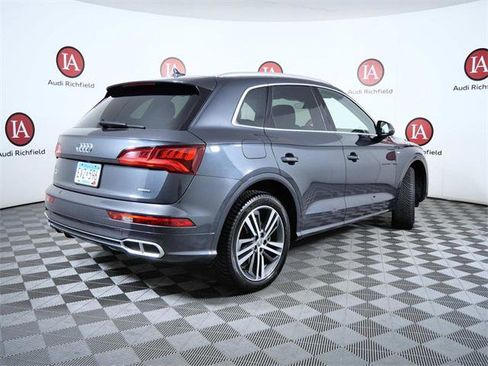 Used 2020 Audi Q5 e Premium Plus w/ Premium Plus Package image 8