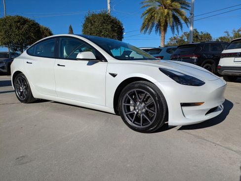 Used 2022 Tesla Model 3 Long Range image 2