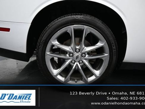 Used 2022 Dodge Challenger GT AWD/4WD image 41
