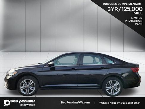 Used 2024 Volkswagen Jetta SE image 28