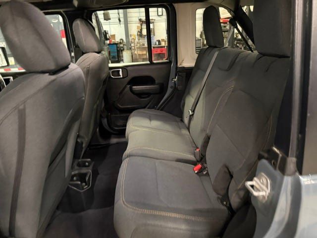 Used 2025 Jeep Wrangler Unlimited Sport w/ Convenience Group AWD/4WD image 48