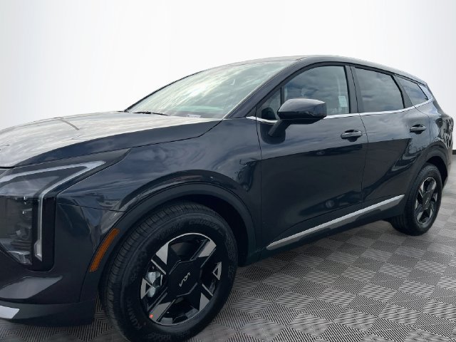 New 2027 Kia Sportage LX FWD image 3