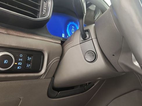 Used 2023 Ford Explorer Platinum w/ Technology Package image 26