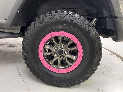 Used 2022 Jeep Wrangler Unlimited Rubicon w/ Cold Weather Group image 15