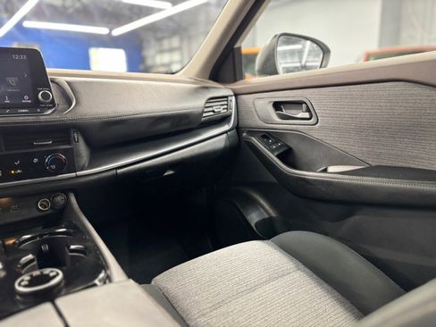Used 2021 Nissan Rogue S AWD/4WD image 21