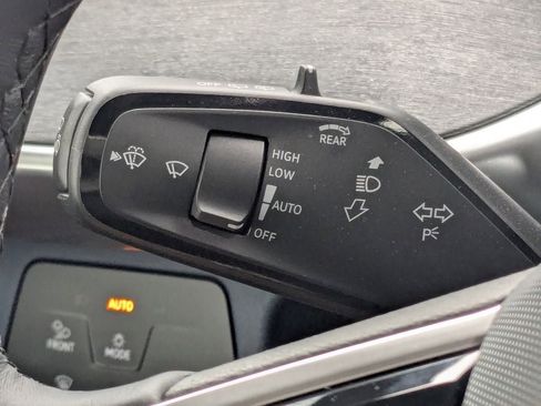 New 2025 Volkswagen ID. Buzz Pro S RWD image 35