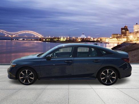 Used 2025 Honda Civic Sport Touring image 2