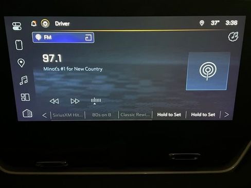 Used 2025 Chevrolet Equinox LT w/ Convenience Package II image 23