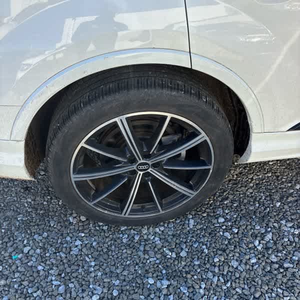 Used 2020 Audi Q7 3.0T Premium Plus AWD/4WD image 26