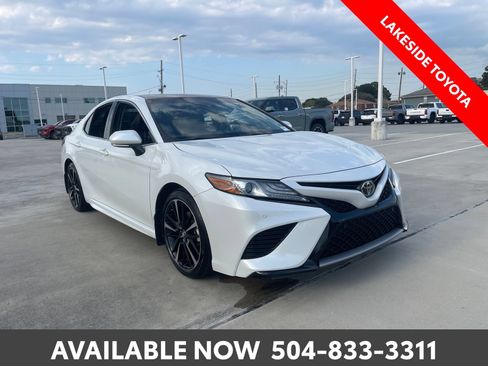 Used 2018 Toyota Camry XSE FWD image 7