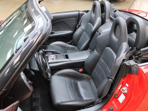 Used 2002 Honda S2000 image 36