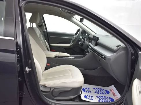 Used 2024 Hyundai Sonata SEL FWD image 16