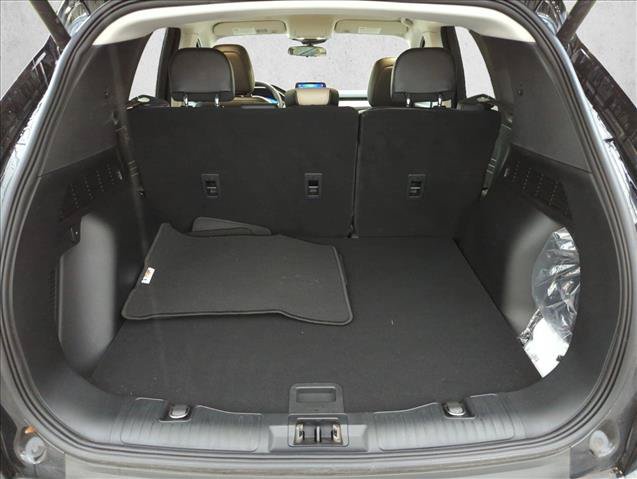 Used 2021 Ford Escape SEL w/ Technology Package FWD image 7