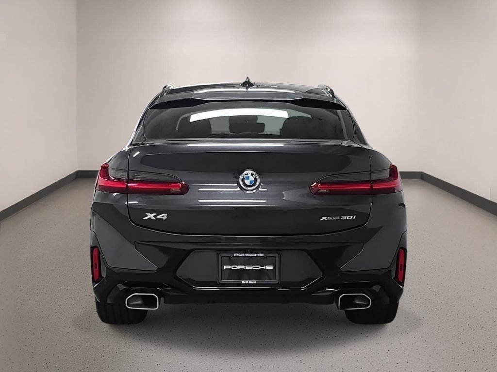 Used 2022 BMW X4 xDrive30i w/ M Sport Package 2 AWD/4WD image 6